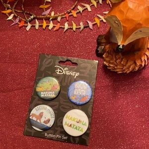 Disney Lion King button pin set